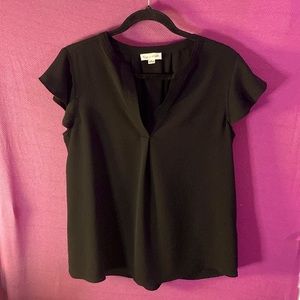 Calvin Kline flutter sleeve blouse top size M split v-neck lightweight Black